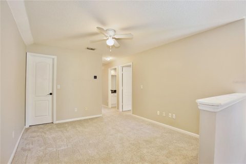 House in Clermont, Florida 5 bedrooms, 268.12 sq.m. № 2381335 - photo 15