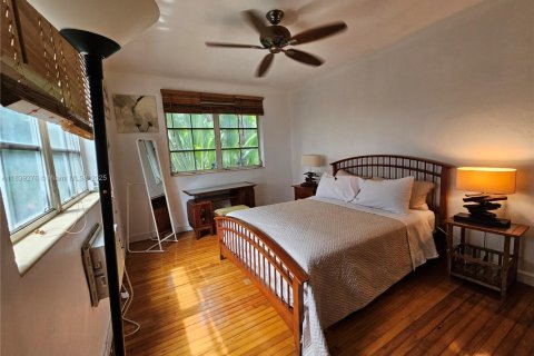 Снять в аренду кондоминиум в Майами-Бич, Флорида 2 спальни, 65.03м2, № 1977693 - фото 14