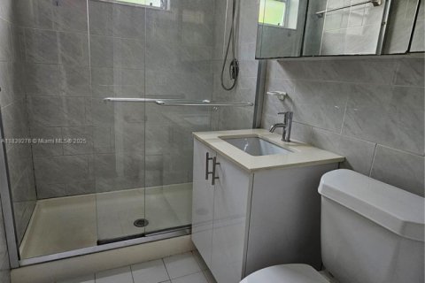 Снять в аренду кондоминиум в Майами-Бич, Флорида 2 спальни, 65.03м2, № 1977693 - фото 10