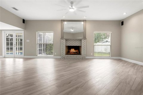 House in Lutz, Florida 4 bedrooms, 264.31 sq.m. № 2348303 - photo 22