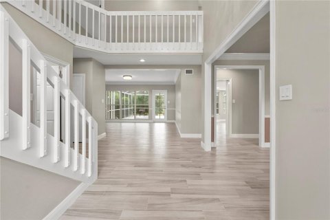 House in Lutz, Florida 4 bedrooms, 264.31 sq.m. № 2348303 - photo 16