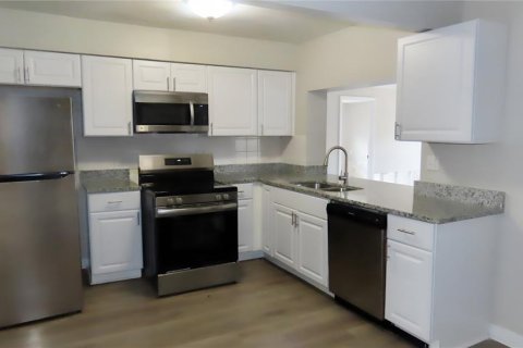 Villa ou maison à vendre à Largo, Floride: 4 chambres, 158.96 m2 № 2201831 - photo 17