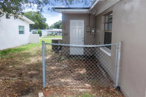 Villa ou maison à vendre à Largo, Floride: 4 chambres, 158.96 m2 № 2201831 - photo 24