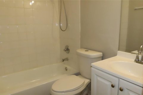 Villa ou maison à vendre à Largo, Floride: 4 chambres, 158.96 m2 № 2201831 - photo 8