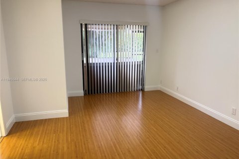 House in Boca Raton, Florida 3 bedrooms, 129.97 sq.m. № 2002412 - photo 6