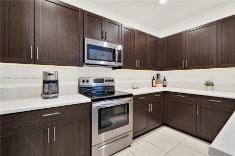 Купить таунхаус в Хомстед, Флорида 3 спальни, 149.76м2, № 1963497 - фото 11