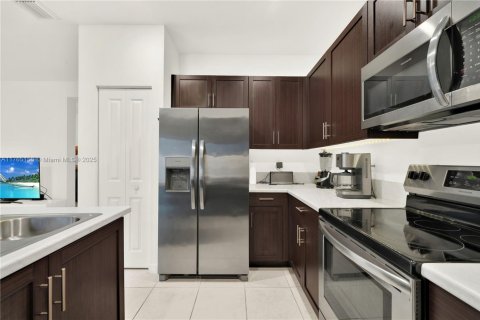 Купить таунхаус в Хомстед, Флорида 3 спальни, 149.76м2, № 1963497 - фото 13