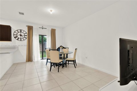 Купить таунхаус в Хомстед, Флорида 3 спальни, 149.76м2, № 1963497 - фото 8