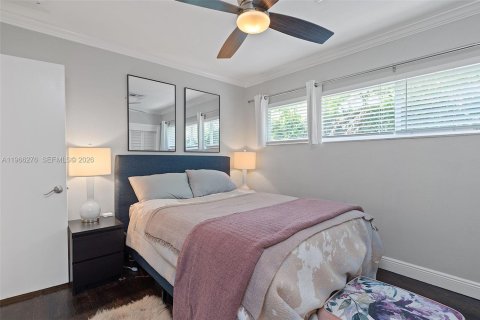 Casa en alquiler en Miami Beach, Florida, 3 dormitorios, 199.93 m2 № 2028951 - foto 24