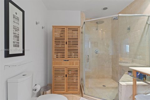 Casa en alquiler en Miami Beach, Florida, 3 dormitorios, 199.93 m2 № 2028951 - foto 23