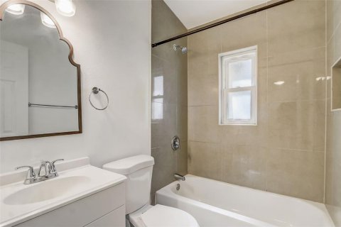 Купить виллу или дом в Орландо, Флорида 6 комнат, 122.82м2, № 2094788 - фото 12