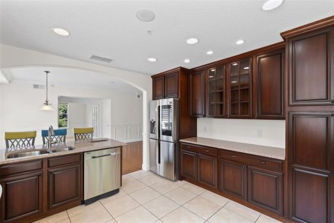 Condo in Altamonte Springs, Florida, 4 bedrooms № 2198510 - photo 11