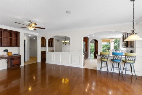 Condo in Altamonte Springs, Florida, 4 bedrooms № 2198510 - photo 8