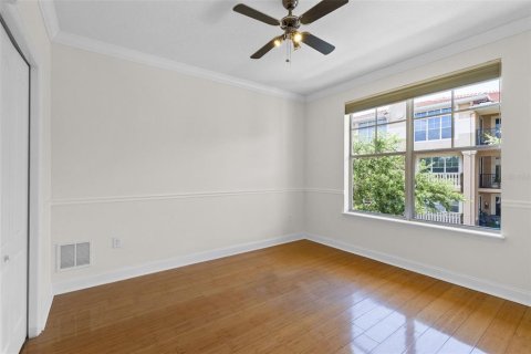 Condo in Altamonte Springs, Florida, 4 bedrooms № 2198510 - photo 24