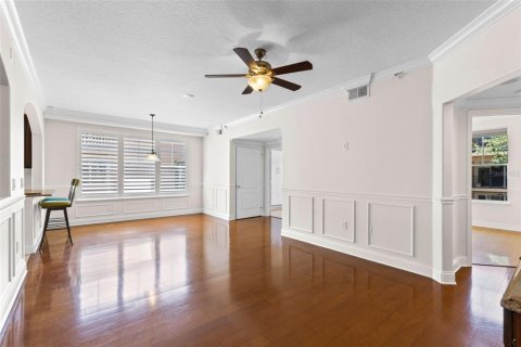 Condo in Altamonte Springs, Florida, 4 bedrooms № 2198510 - photo 6