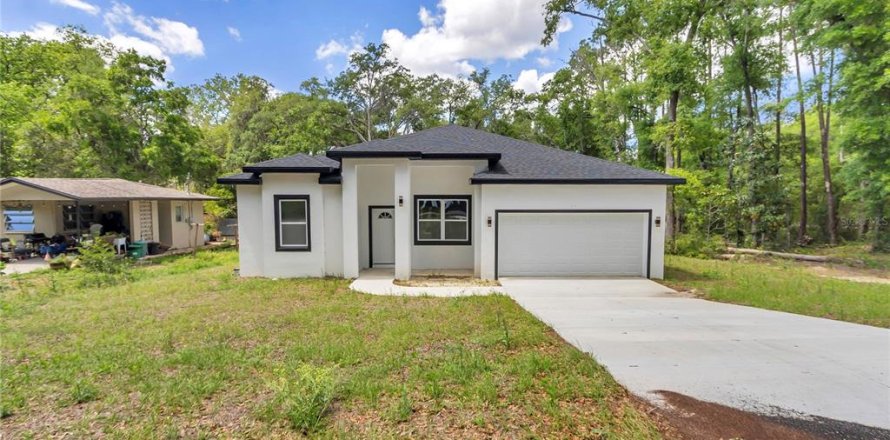 House in Dunnellon, Florida 3 bedrooms, 156.08 sq.m. № 2197486