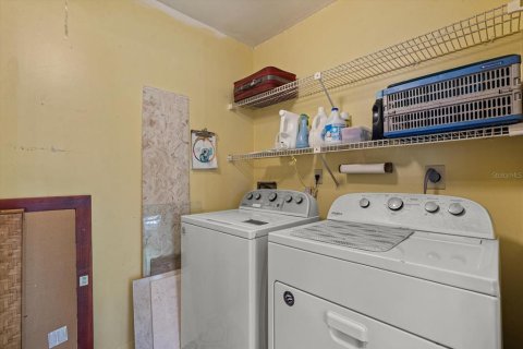 Copropriété à vendre à Bradenton, Floride: 2 chambres, 118.91 m2 № 2388546 - photo 10