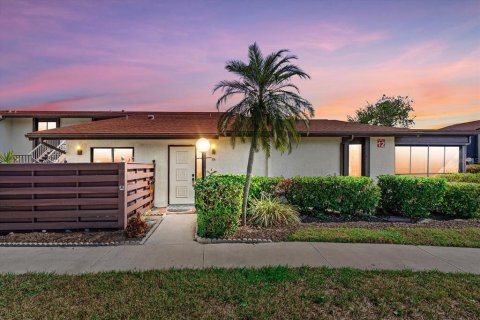 Copropriété à vendre à Bradenton, Floride: 2 chambres, 118.91 m2 № 2388546 - photo 11
