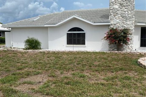 House in Englewood, Florida 4 bedrooms, 237.18 sq.m. № 2222017 - photo 5