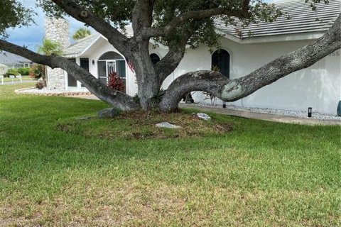 House in Englewood, Florida 4 bedrooms, 237.18 sq.m. № 2222017 - photo 3