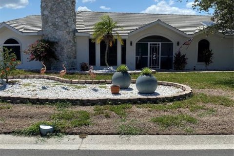 House in Englewood, Florida 4 bedrooms, 237.18 sq.m. № 2222017 - photo 2