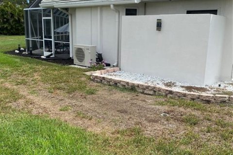 House in Englewood, Florida 4 bedrooms, 237.18 sq.m. № 2222017 - photo 6