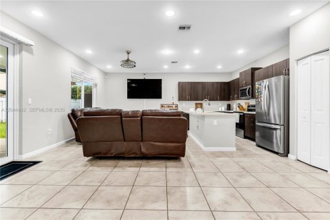 Casa en venta en Homestead, Florida, 3 dormitorios, 154.5 m2 № 2178770 - foto 23