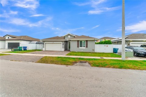 Casa en venta en Homestead, Florida, 3 dormitorios, 154.5 m2 № 2178770 - foto 6