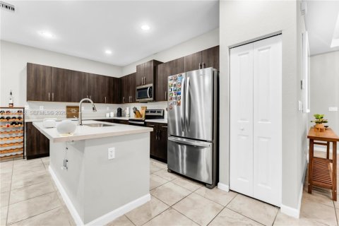 Casa en venta en Homestead, Florida, 3 dormitorios, 154.5 m2 № 2178770 - foto 13