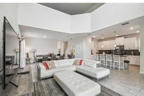 Villa ou maison à vendre à Kissimmee, Floride: 5 chambres, 310.57 m2 № 2200983 - photo 12