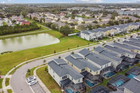 Villa ou maison à vendre à Kissimmee, Floride: 5 chambres, 310.57 m2 № 2200983 - photo 2