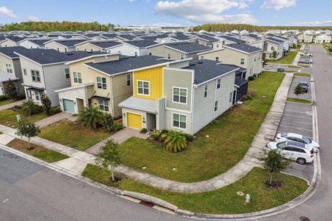 Villa ou maison à vendre à Kissimmee, Floride: 5 chambres, 310.57 m2 № 2200983 - photo 3
