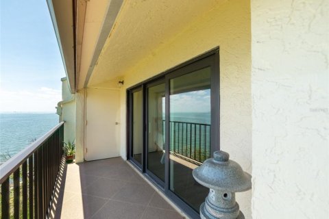 Condo in Saint Petersburg, Florida, 2 bedrooms  № 1669996 - photo 27