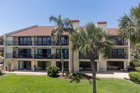 Condo in Saint Petersburg, Florida, 2 bedrooms  № 1669996 - photo 3