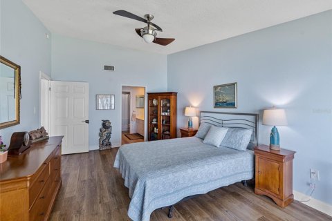 Condo in Saint Petersburg, Florida, 2 bedrooms  № 1669996 - photo 20