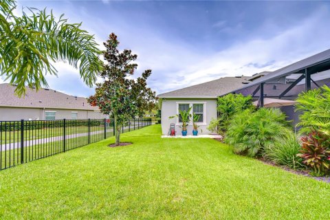 House in New Port Richey, Florida 5 bedrooms, 362.32 sq.m. № 1846484 - photo 22