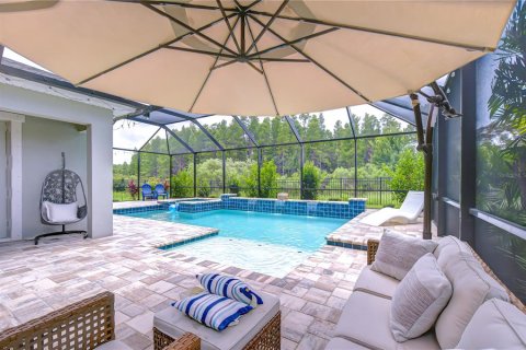 House in New Port Richey, Florida 5 bedrooms, 362.32 sq.m. № 1846484 - photo 11