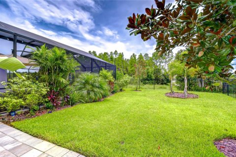 House in New Port Richey, Florida 5 bedrooms, 362.32 sq.m. № 1846484 - photo 23