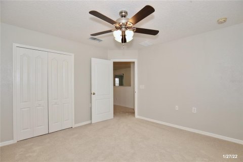 House in Orlando, Florida 4 bedrooms, 267.56 sq.m. № 1915524 - photo 17
