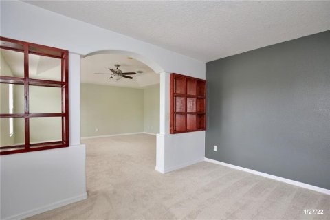 House in Orlando, Florida 4 bedrooms, 267.56 sq.m. № 1915524 - photo 8