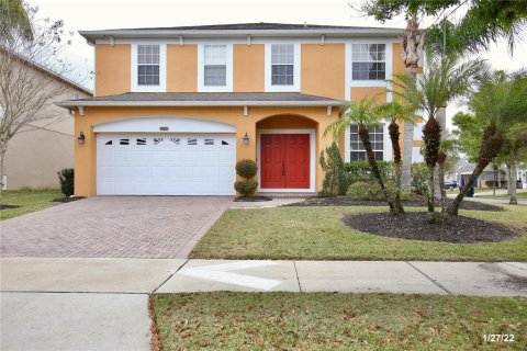 House in Orlando, Florida 4 bedrooms, 267.56 sq.m. № 1915524 - photo 1