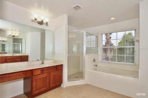 House in Orlando, Florida 4 bedrooms, 267.56 sq.m. № 1915524 - photo 11