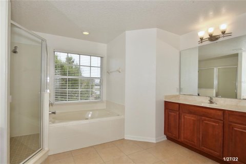 Casa en alquiler en Orlando, Florida, 4 dormitorios, 267.56 m2 № 1915524 - foto 12