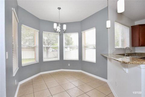 House in Orlando, Florida 4 bedrooms, 267.56 sq.m. № 1915524 - photo 2