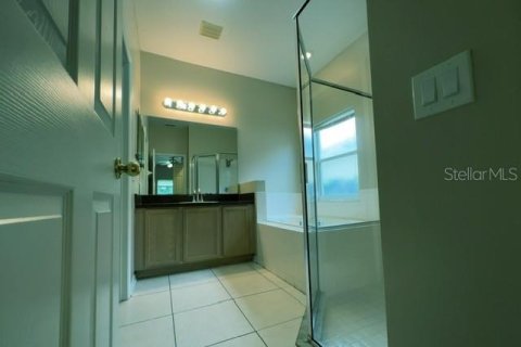 Casa en venta en Kissimmee, Florida, 3 dormitorios, 144.56 m2 № 2204711 - foto 16
