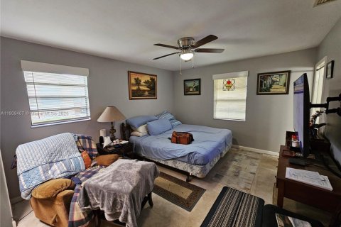 Villa ou maison à vendre à St. Lucie, Floride: 3 chambres, 106.28 m2 № 1966231 - photo 14