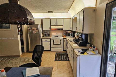 Villa ou maison à vendre à St. Lucie, Floride: 3 chambres, 106.28 m2 № 1966231 - photo 13