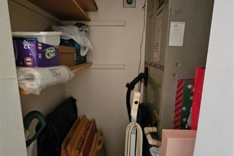 Villa ou maison à vendre à St. Lucie, Floride: 3 chambres, 106.28 m2 № 1966231 - photo 18