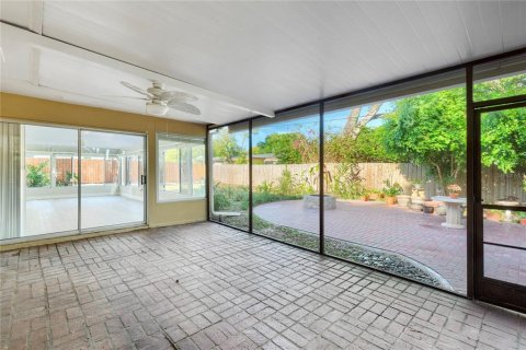 House in Clearwater, Florida 3 bedrooms, 172.61 sq.m. № 2112458 - photo 17