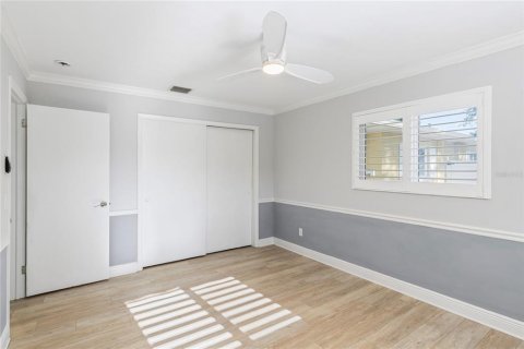 House in Clearwater, Florida 3 bedrooms, 172.61 sq.m. № 2112458 - photo 25
